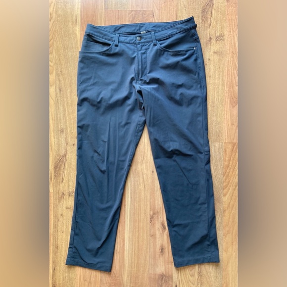 Lululemon ABC Mens 32x29 Pants Grey Warpstreme Performance Stretch 5 Pocket - Picture 2 of 12